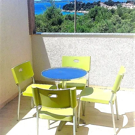 Basic - Sea View - Small And Large Groups