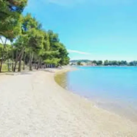Basic - Sea View - Small And Large Groups