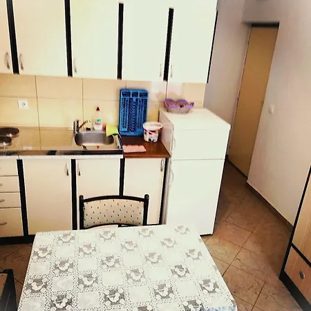 Basic - Sea View - Small And Large Groups Apartamento Pirovac